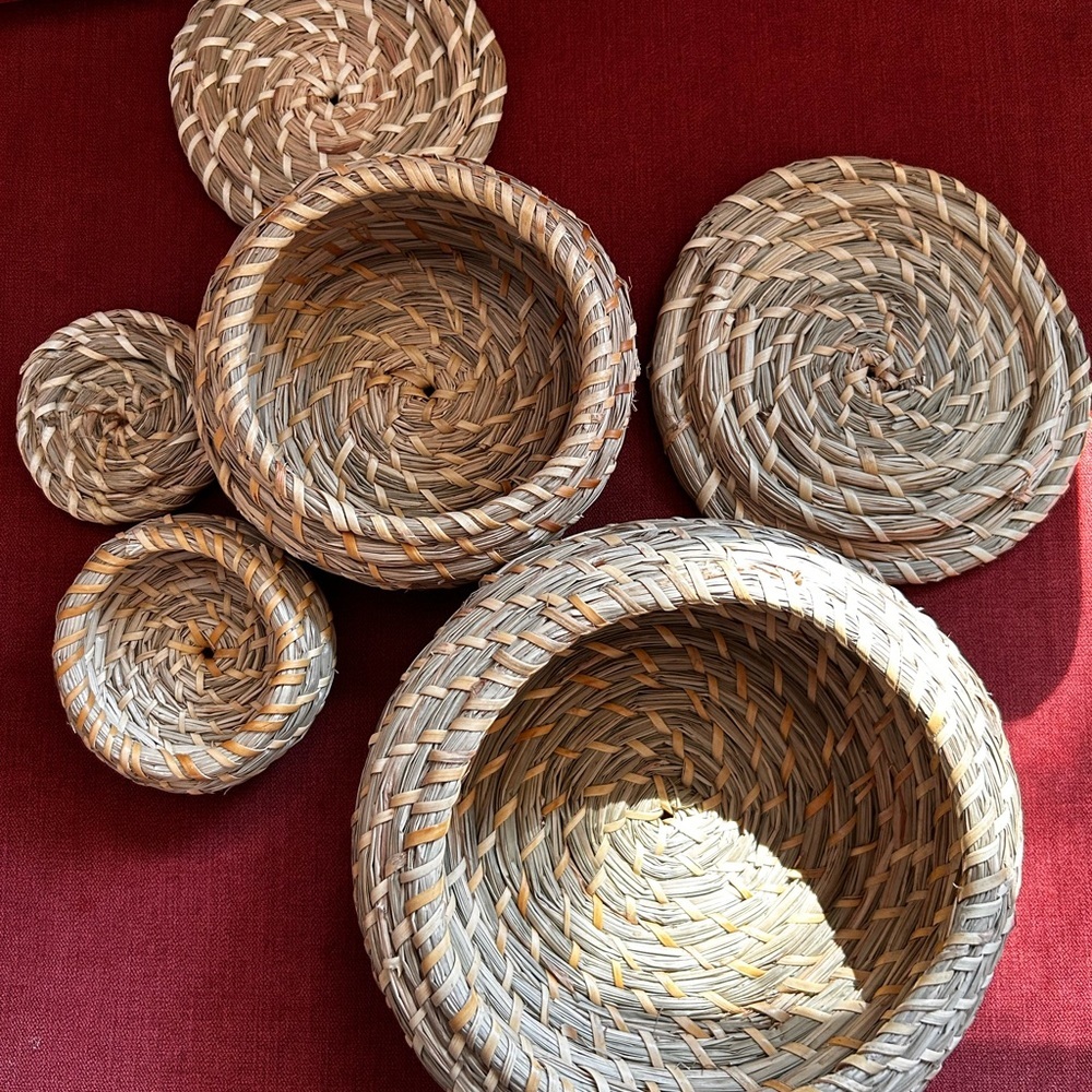 Handwoven Natural Basket Set 3 - Picture 3 of 8